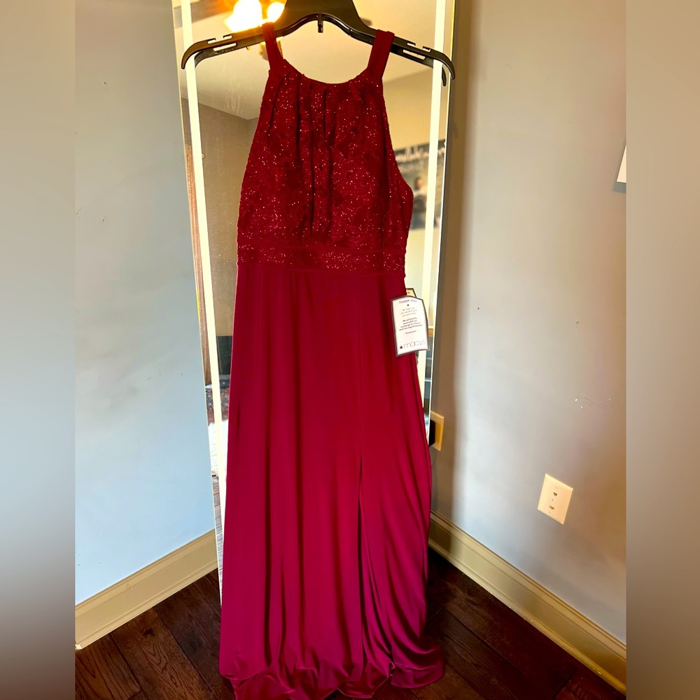 Nightway Haltered Top dress for sale !